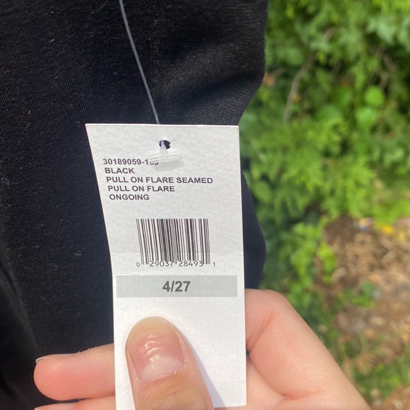 Jessica Simpson Black Flare Dress pants size 4/27 Black - Picture 3 of 8